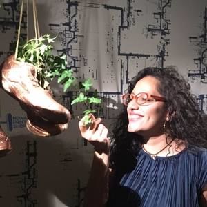 Meet your Posher, Roxana